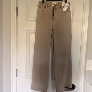 Abercrombie & Fitch The 90s Relaxed Jean high Rise Oat